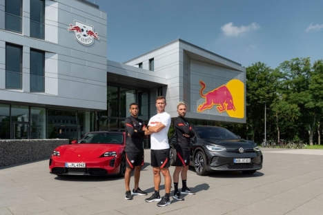 Volkswagen und Porsche bleieben bei RB Leipzig am Ball -